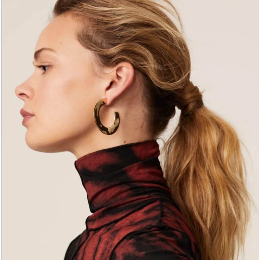 ALEXIS BITTAR • Gold Liquid Metal Hoop Earrings - Picture 2 of 5